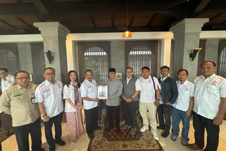 APKLI-P Dukung Mendes dan PDT Jadikan Kopdes Merah Putih Mitra Strategi Bukan Pesaing Warung Kelontong