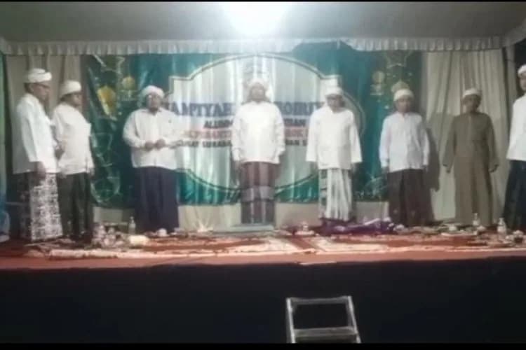 Majelis Kyai Al-Mubarok Lanbulan Hadir, Pengajian Jamiyah Al-Khoiriyah di Sidoarjo Berlangsung Khidmat