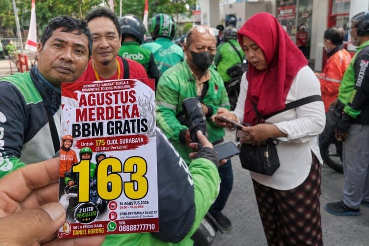 HUT Ke-81 BBM Gratis "Agustus Merdeka" Bantu 200 OJOL Surabaya