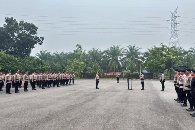 Polri Terus Perkuat Penanganan Karhutla, Tambahan Personel Brimob Dikirim dari Luar Daerah