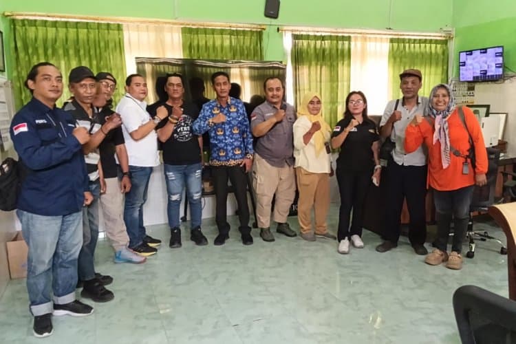Tim JAWARAH Datangi SMPN 8 Driyorejo, Kepsek Tegaskan Pengelolaan Dana BOS dalam Pengawasan